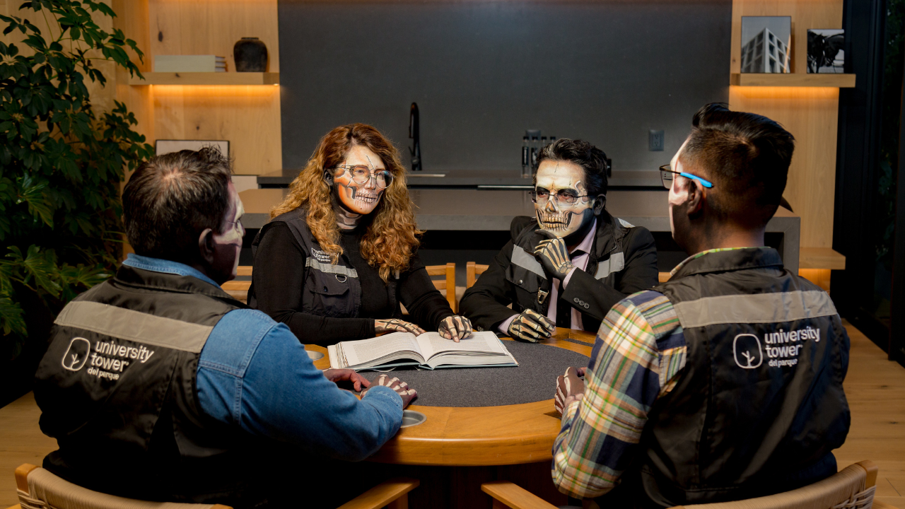 University Tower® celebra la tradición e identidad mexicana como patrocinador de la Mega Procesión de las Catrinas 2025University Tower