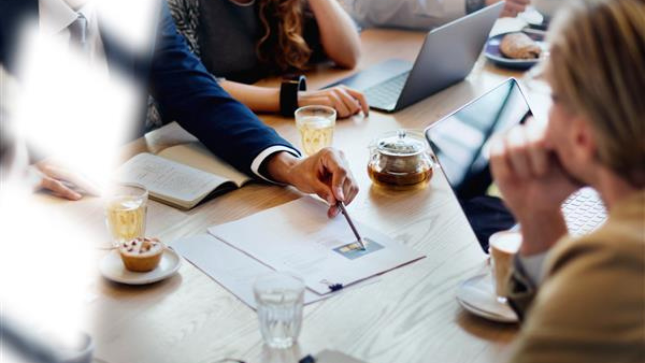 Networking en casa: El valor de vivir en comunidad y conectar con tus vecinosUniversity Tower